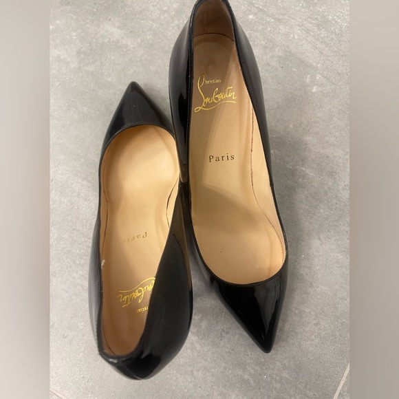 Christian Lounoutin patent leather 85mm heel, size 39 iconic red sole. - Picture 2 of 11